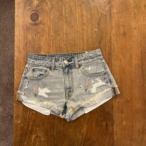 American Eagle Outfitters jean shorts. Size: 00
